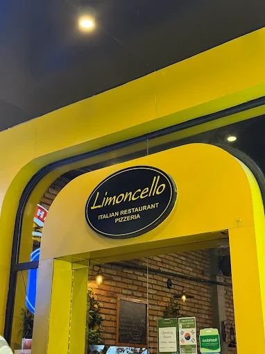 The iconic Limoncello arch entrance